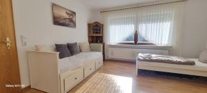 Casaba Suite 1-110qm-3 Rooms-Free Private Parking-House with garden