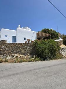 Traditional Village Stone House with Garden - Mykonos