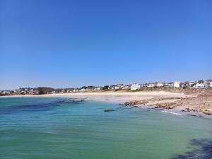 Maison sur jardin clos au calme à la campagne et proche des plages