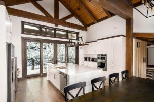 360 Chalet