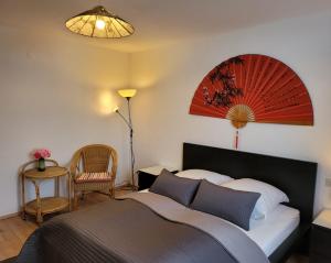 Mountain view, fireplace, parking free, balcony, new kitchen, renovated bathroom