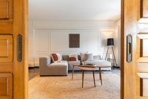 Elegant 3 Bdr Apartment City Retreat in Kypseli