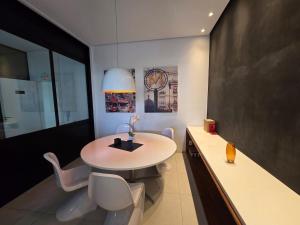 Apartamento aconchegante com piscina e jacuzzi