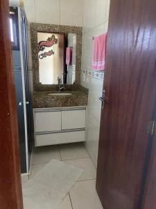 Casa térrea, 2 quartos 30m da Praia para 3 pessoas