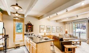 Sundowner W5 by Ski Country Resorts