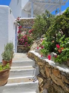 Traditional Mykonos Village House