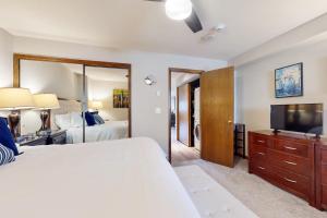 Steps to Gondola -and Lake