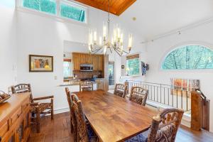 Riverside A201 - Riverside Eagle