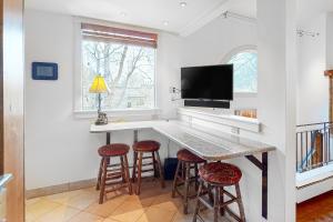 Riverside A201 - Riverside Eagle