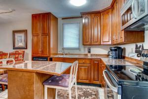 Sunset Townhomes 13 by Ski Country Resorts