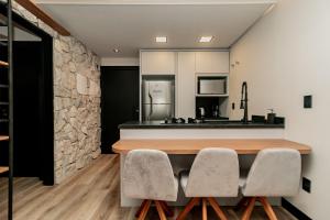 Ap com piscina, ótima localização