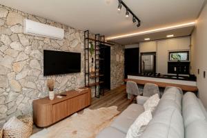 Ap com piscina, ótima localização