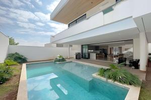 Modernidade e alto padrão em Cotia