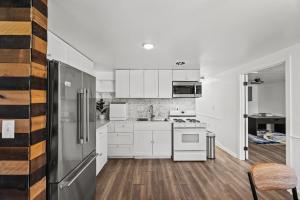 Landing Pad Charming 3bed Ranch Home with gym & office by Airport & Easton