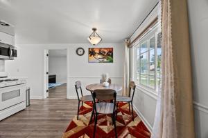 Landing Pad Charming 3bed Ranch Home with gym & office by Airport & Easton