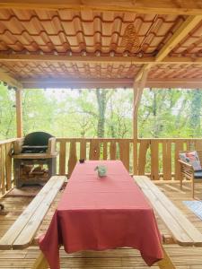 Chalet dans les bois