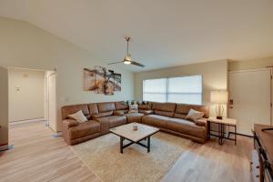 1 Mi to Golf Sebring Condo with Pool Access!