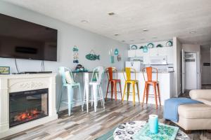 Coastal Serenity 108 Beachfront Condo Near Downtown