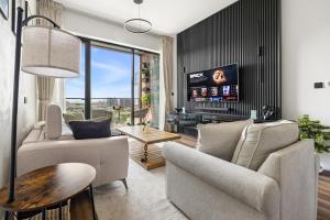 New 1BR with Rooftop Pool and Amazing View