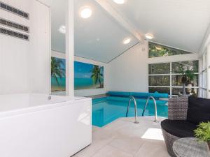 10 person holiday home in Væggerløse-By Traum