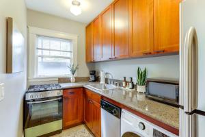 2 Mi to Lumen Field Cozy Downtown Couples Studio