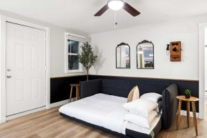 Updated Historic Suite with Queen Bed and Kitchen