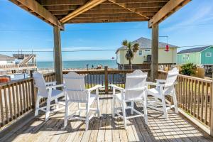 Pink Pearl -Mr Ocean Blue Meets Posh Pink!