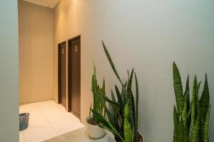 RedDoorz near Wisata Paribendo Lawang