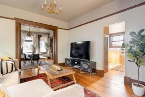 Stay Portland - 4BR Historic Soul District Remodel w Detached Unit