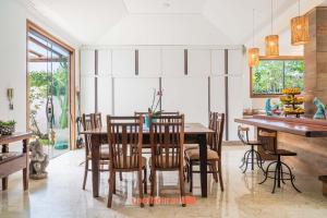 Casa Armacao de Buzios com piscina e churrasqueira