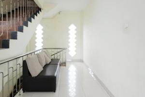 RedDoorz @ myRoom UMY