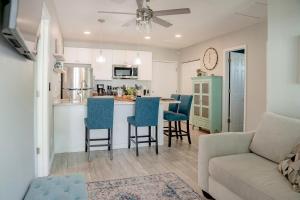 Cozy Coastal Cottages of Dunedin