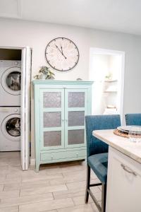 Cozy Coastal Cottages of Dunedin