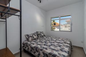 MARAVILHOSA CASA A MENOS DE 50m DA PRAIA