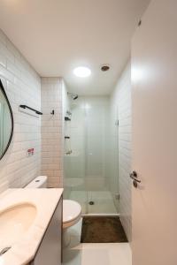 Viva SP! New Studio From Coworking to the Pool