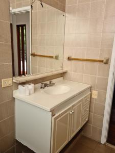 Quarto próximo Consulado Americano e metrô Borba Gato