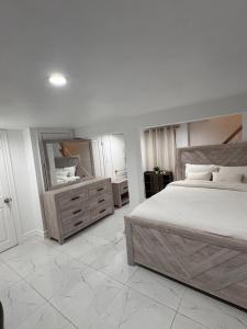 Furnished Queens NYC Studio near JFK