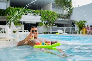 La Puerta del Ángel LOW COST