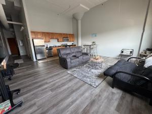 Spacious Condo Minutes to Cedar Point