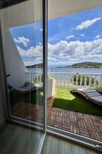 Apartments by the sea Kali, Ugljan - 24654