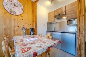 Val Thorens 1BR by Slopes Balcony & Mountain View