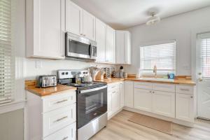 Cozy Portland Getaway 1 Block from Mississippi