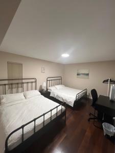 Cozy Home near Downtown, UBC and YVR airport