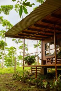 Villa Azul-Colibrí, Río Celeste