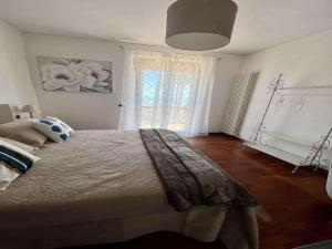 Elegant villa with hot tub, views