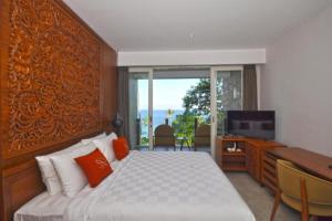 Darleena 1 BR Deluxe Ocean View ZN314