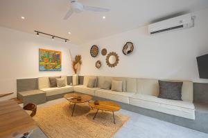 Elegant 5BR Canggu Villa 400m to Beach