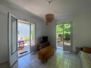 Maison familiale à La Tranche-sur-Mer, proche plage, terrasse, parking - FR-1-22-374