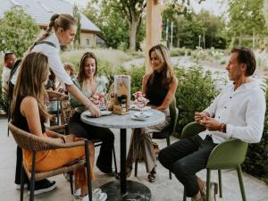 Charming Tiny House Getaway with Terrace