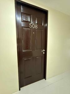 Urban Oasis Cozy Studio at Berkeley Suites South Forbes Nuvali